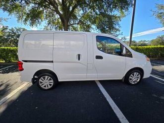 2017 nissan nv200 sv cargo