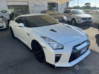 nissan gt-r 3.8 v6 track by nismo+sedili carbonio