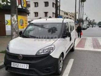 voiture propre, en bon état, stable sur la route