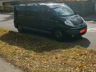 campervan renault trafic passenger black edition