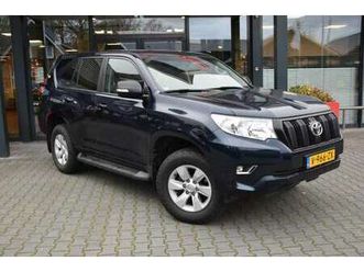 2.8 d-4d 5drs active a/t van