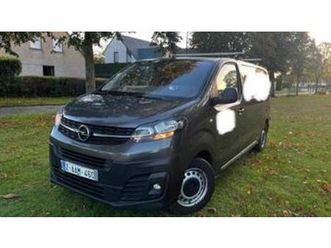 ② cargo léger diesel opel vivaro 1.5 en très bon état. — camionnettes & utilitaires — 2ememain