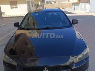 voiture mitsubishi lancer modèle 2011