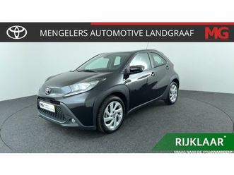 toyota aygo x - 1.0 vvt-i mt play | rijklaar | camera achter | dab+ |