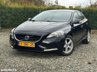 volvo v40 d2 momentum