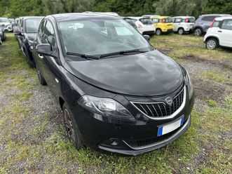 ypsilon 3ª serie ypsilon 1.0 firefly 5 porte s&s hybrid platino