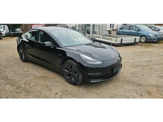 tesla model 3 dual awd 82kwh,pano,8-fach.top zustand