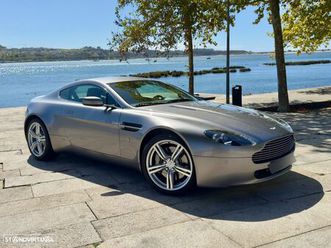 aston martin vantage coupe v8 sportshift
