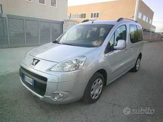 peugeot partner tepee 1.6 hdi 90cv autocarro 5 p