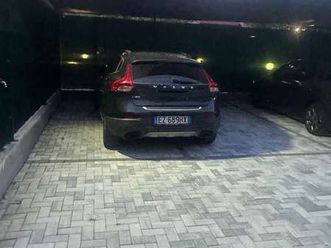 v40 ii 2012 cross country1.6 d2 summum s/b-xeno