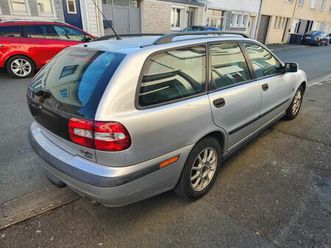 volvo v40 1.9 d - 115 concept