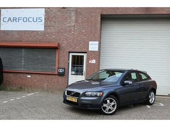 volvo c30 - 1.6 momentum 2e eigenaar apk trekhaak cruise nap airco