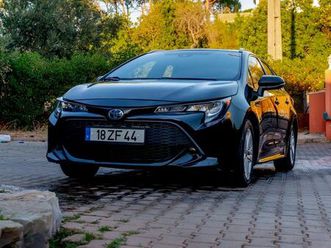 toyota corolla touring sports 1.8 hybrid active