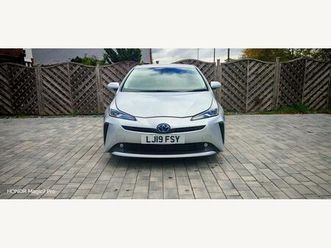 1.8 vvt-h active hatchback 5dr petrol hybrid cvt euro 6 (start/stop) (122 ps)