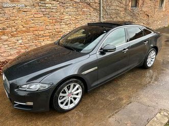 a saisir jaguar xj 3.0l v6 300ch. portfolio(toit ouvrant électrique)(caméra de recul)(boîte automatique) suivi garage