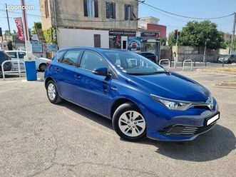 toyota auris rc18 hybride 136h tendance