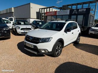 dacia sandero stepway 90 ch clim gps bluetooth tce et historique d'entretien exclusivement renault garantie 6 mois