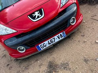 peugeot 207 rouge