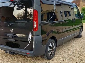 vends fourgon aménagé nissan