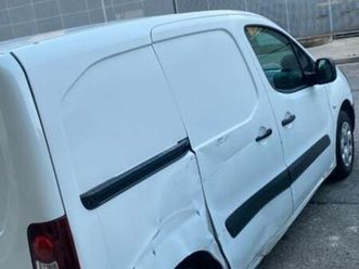 voitures peugeot partenaire