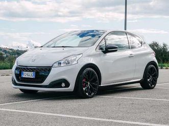 208 3p 1.6 thp gti by peugeot sport s