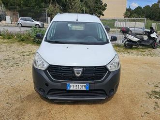 dokker 1.5 dci 8v 90cv start&amp;stop essential