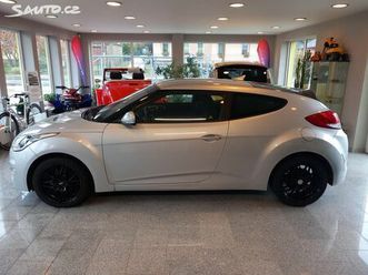 hyundai veloster 1,6gdi serviska 2xkola novástk