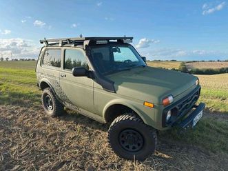 lada niva 1.7