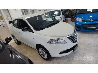 lancia ypsilon 0.9 twinair 85 cv 5 porte metano ec