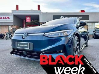 tourer 77 kwh pro edition plus 285cv