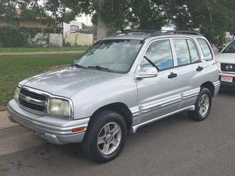 2002 chevrolet tracker - financing available!
