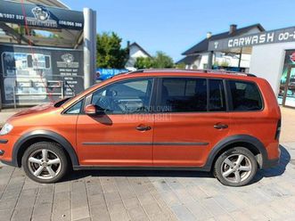 volkswagen touran cross