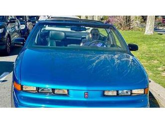 1993 oldsmobile cutlass bleu automatique, 4 vitesses cond...