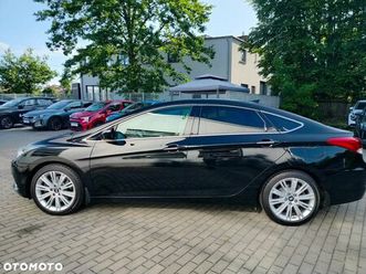 hyundai i40 1.7 crdi premium dct