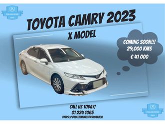 toyota camry /2023/2.5 petrol hybrid/coming soon