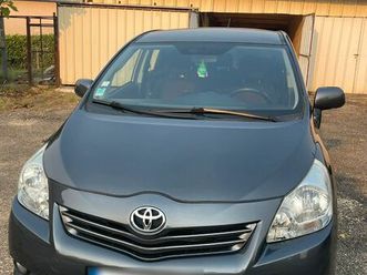 toyota verso 7 place à vendre