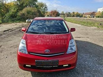 toyota prius 1.5 hybrid