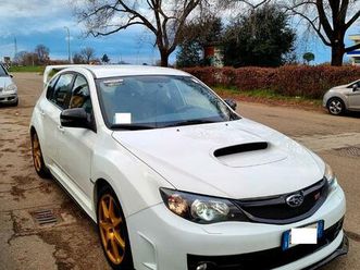 subaru impreza wrx sti 2.5 benzina 300 cavalli
