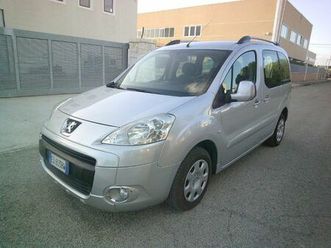 peugeot partner tepee 1.6 hdi 90cv autocarro 5 posti