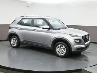 2024 hyundai venue preferred android auto, apple carplay, blind