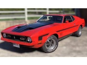 1971 ford mustang rouge automatique, 4 vitesses conduite...