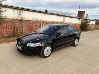 volvo s40 2.0 d kinetic