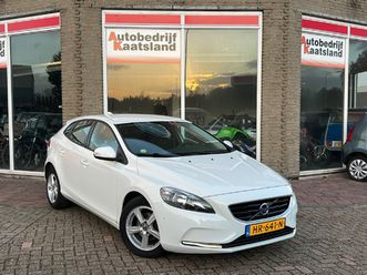 volvo v40 2.0 d2 kinetic business - navi - pdc -