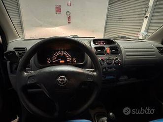 opel agila .barletta