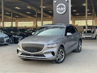 genesis gv70 4wd / panoramic sunroof / 360 camera / low mileage / in perfect condition