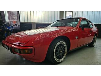 924