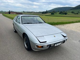 924
