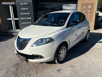 lancia ypsilon 1.2 8v 69ch gold garantie 6 mois