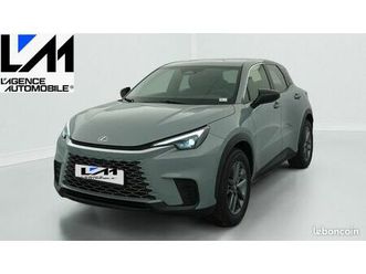 lexus lbx 2wd business