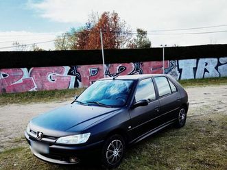peugeot 306 – raptor noir mat, robuste, soignée et économique